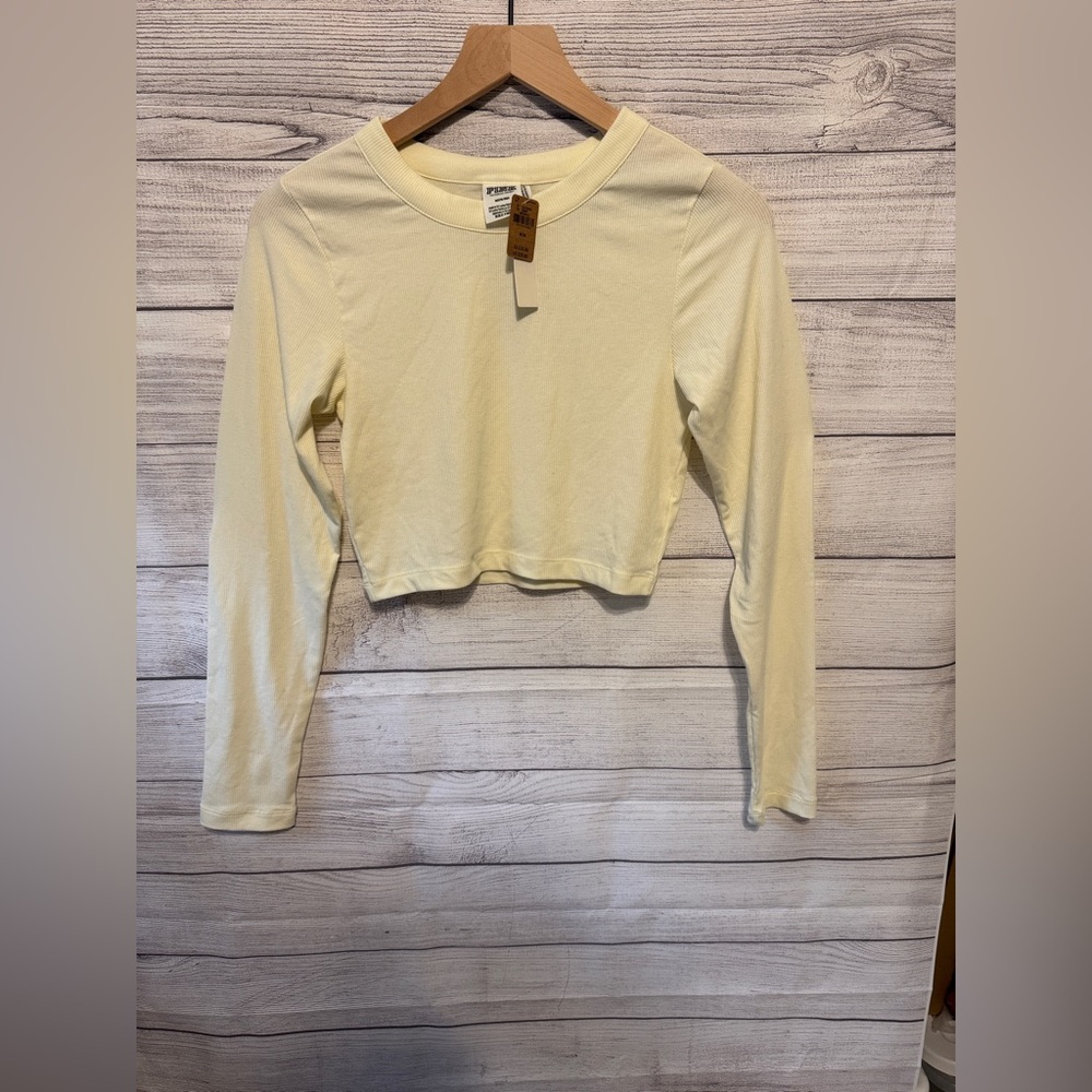 Women's Cream Long Sleeve Top
